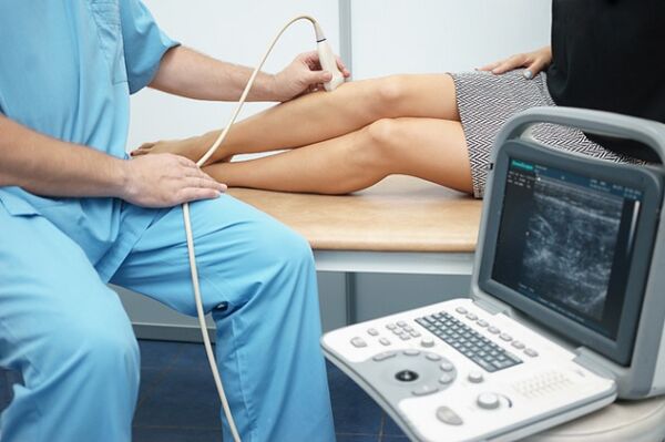 Diagnose des Nachweises von retikulären Krampfadern der Beine durch Ultraschall
